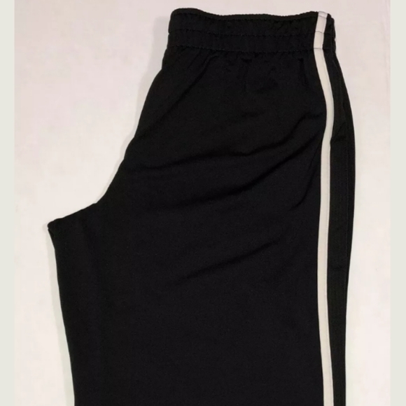 Athletic Works Training Shorts Black & White Sz M - Picture 3 of 6